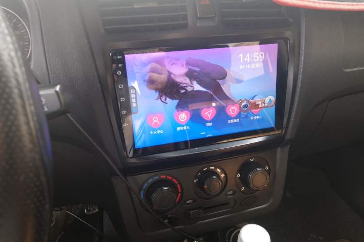 Used Dongfeng Fengon 330 2014 1.5L Manual Standard Edition DK15-02
