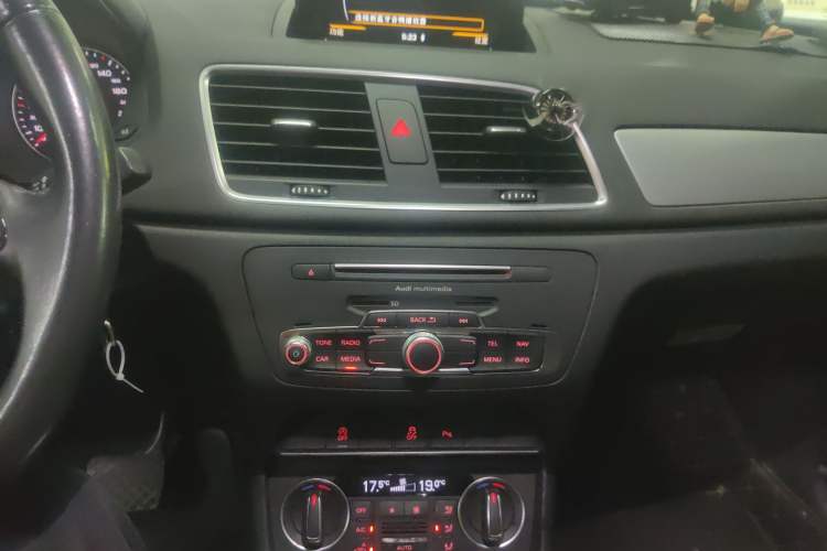 Used Audi Q3 2017 30 TFSI Fashion Model