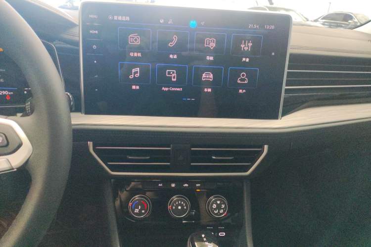 Used Volkswagen Sagitar 2026 Model 30 Million Units Selected 300TSI DSG Surpassing Edition Audio And AC Panel