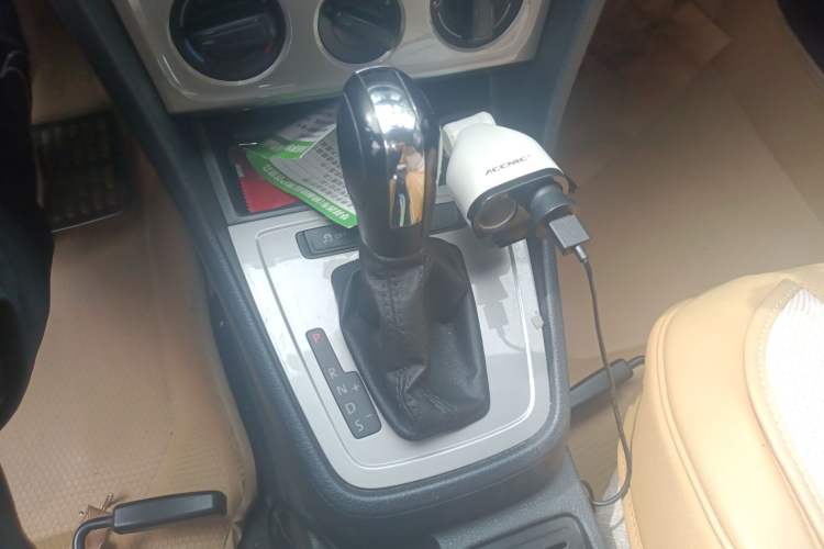 Used Volkswagen Lavida 2013 Revised Classic 1.6L Automatic Fashion Edition