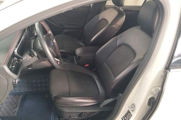 Used Ford Focus 2021 Sedan EcoBoost 180 Automatic ST Line