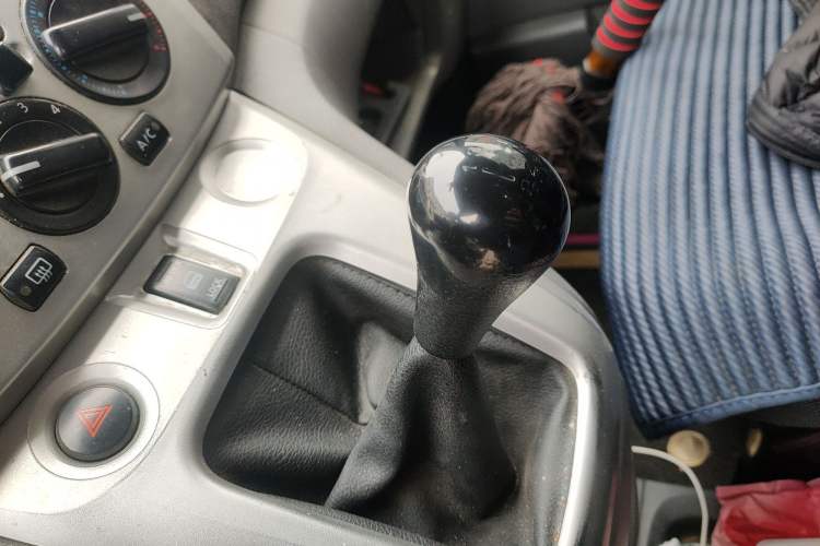 Used Nissan NV200 2013 1.6L Luxury Model China IV Standard
