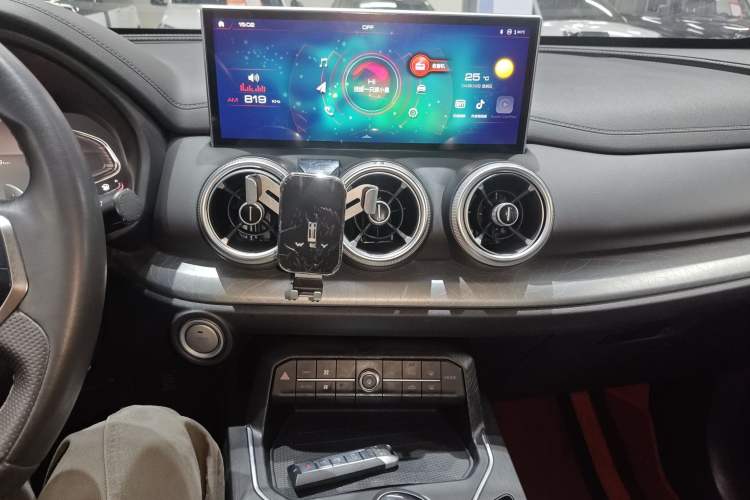 Used Wey VV5 2020 1.5T Two-Wheel Drive Smart Pioneer