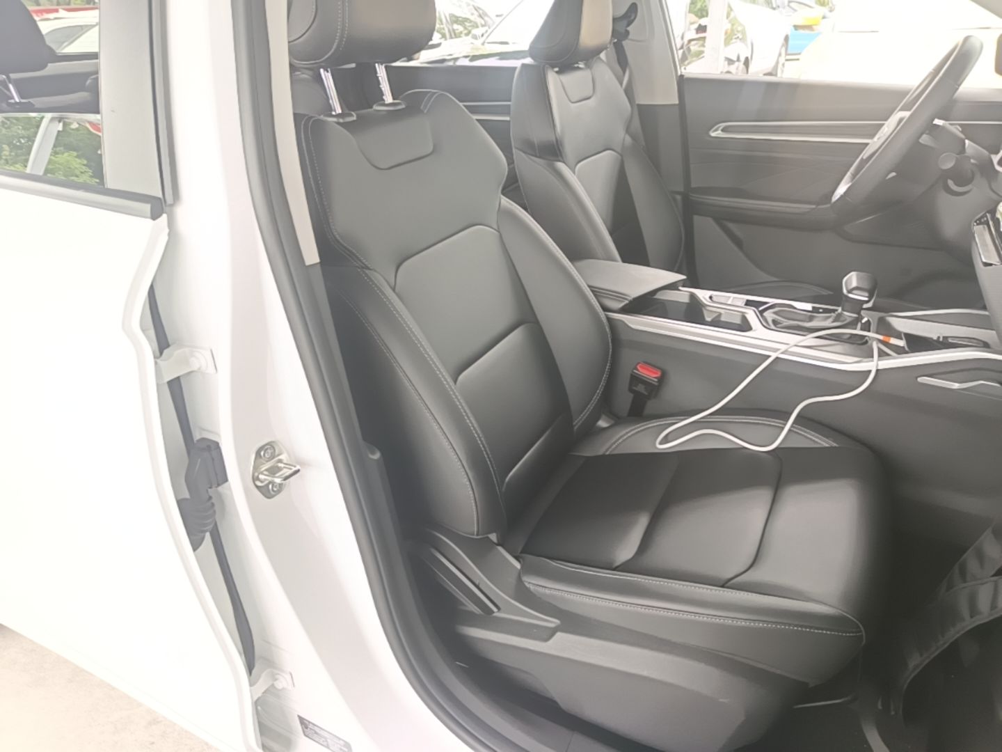 Geely Auto Emgrand 2025 4th Generation 1.5L CVT Starry Edition — снимка 19