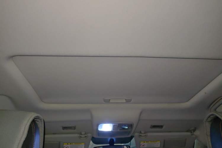 Used CHANGAN CS75 2014 1.8T Automatic Prestige Model China V Standard
