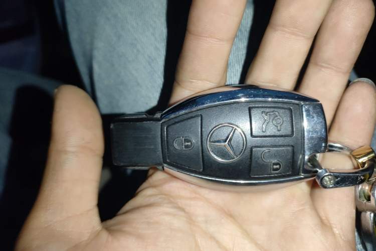 Used Mercedes-Benz R-Class 2014 R 400 4MATIC Business Model Vehicle Key