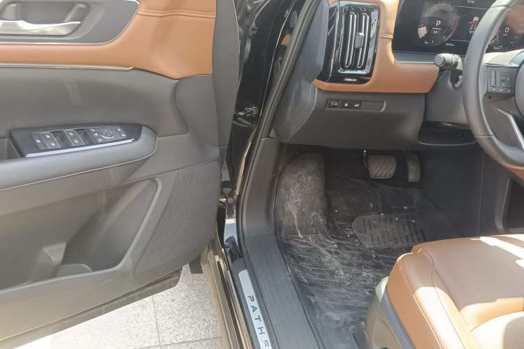 Used Nissan Pathfinder 2024 380 VC-TURBO Four-Wheel Drive Intelligent Driving Version 6 Seats Driver Seat