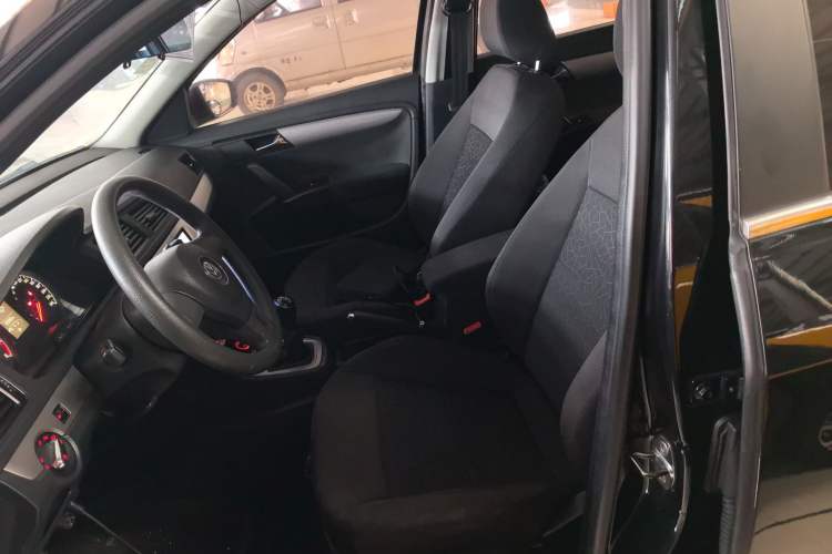 Used Volkswagen Lavida 2013 Revised Classic 1.6L Manual Fashion Edition
