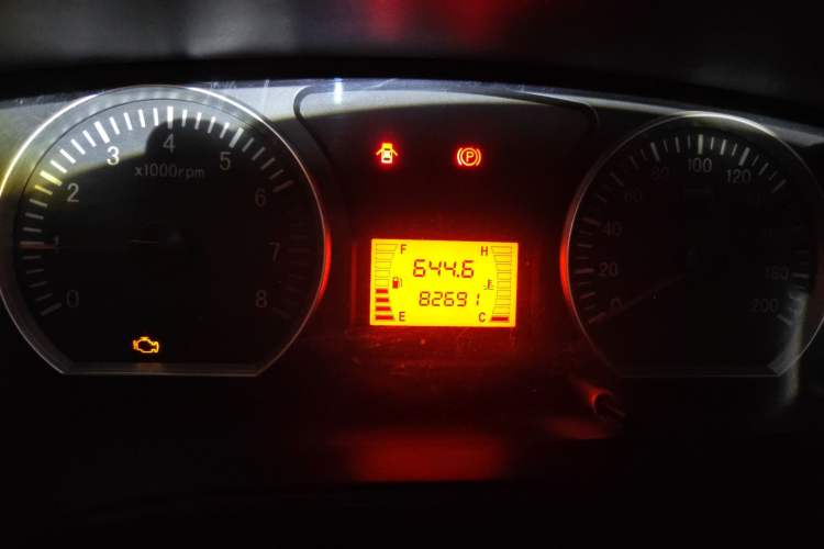 Used FORTHING Lingzhi 2016 M3L 1.6L 7-Seater Standard Model
