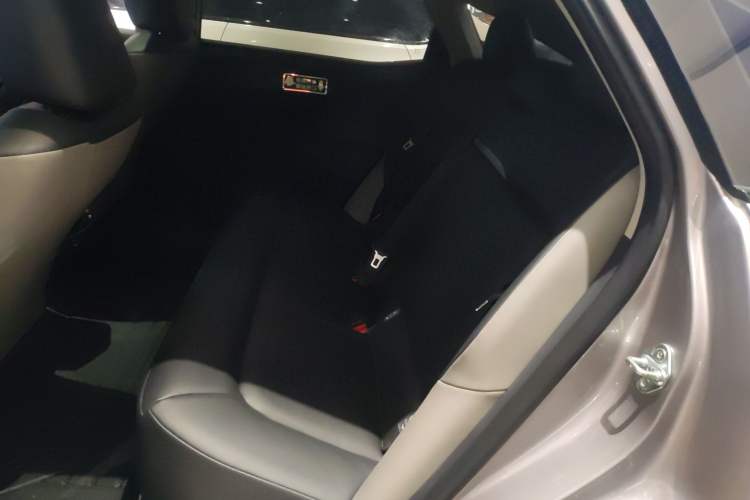 Used Toyota bZ3 2023 517 km Elite PRO Left Rear Seat