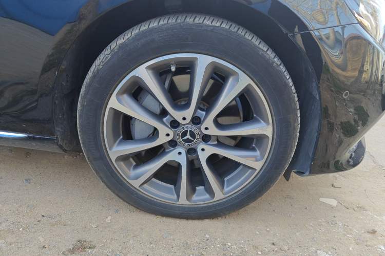 Used Mercedes-Benz E-Class 2019 Facelifted E 300 L Stylish Version
