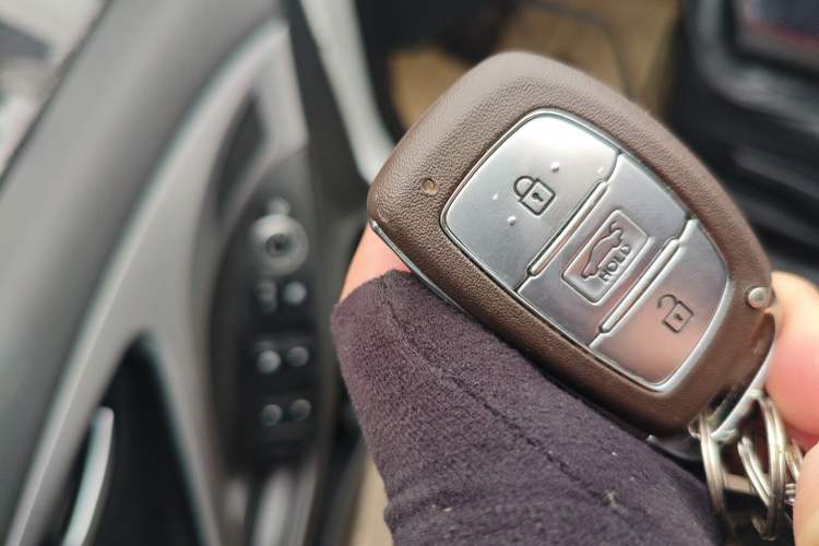 Used Hyundai Elantra (5th Generation / Langdong) 2016 1.6L Automatic Prestige Model