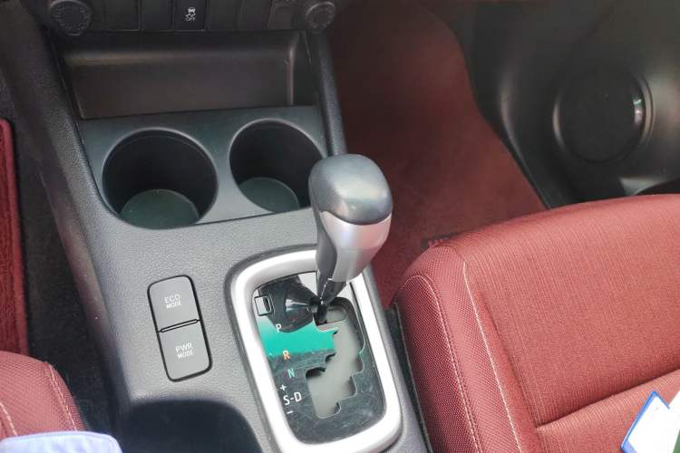 Used Toyota Hilux 2018 2.7L Automatic 4x4 GLX SR5 – Middle East
