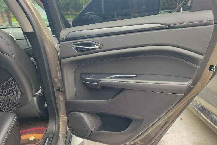 Used Cadillac SRX 2015 3.0L Comfort Version