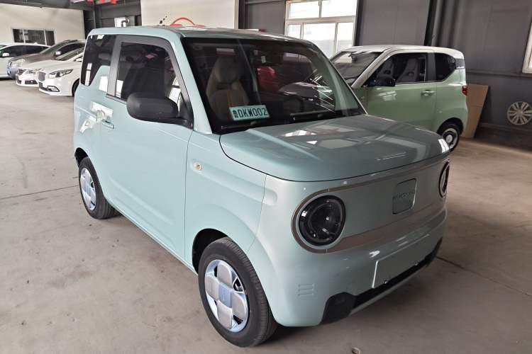 Used Geely Galaxy Panda 2023 Panda Mini 200km Endurance Bear Exterior 1