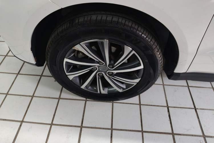 Used Geely Auto Vision X6 2020 1.4T CVT Luxury Edition Left Front Wheel Hub