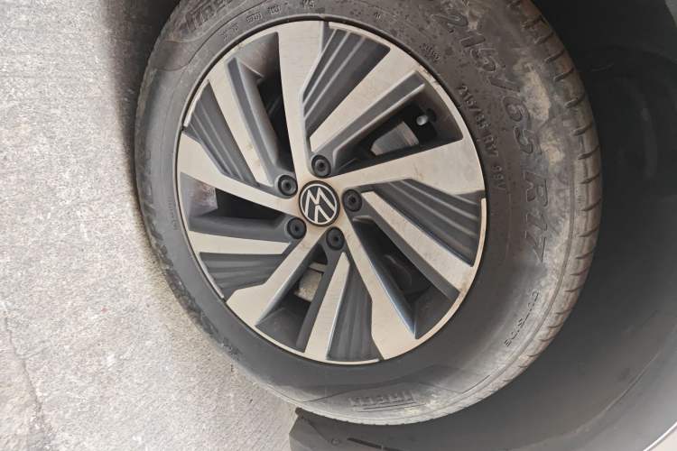 Used Volkswagen Tiguan L New Energy 2022 430 PHEV Plug-in Hybrid Prestige Edition Right Front Wheel Hub