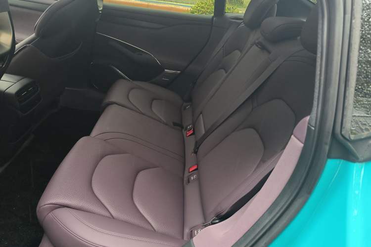 Used Xiaomi Auto SU7 2024 Rear-Drive Ultra-Long Range Advanced Pro-Level Intelligent Driving Version