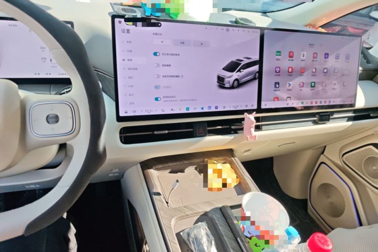 Used Wey Gaoshan 2025 Four-Wheel Drive Alpine 8 Audio And AC Panel