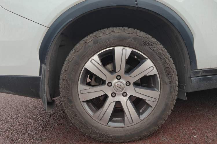 Used GAC Trumpchi GS7 2017 320T Two-Wheel-Drive Luxury Smart Connectivity Model
