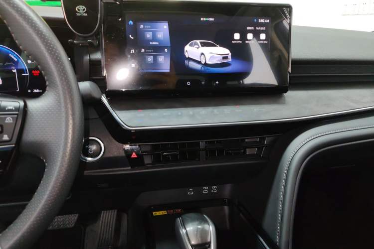 Used Toyota Camry 2024 Dual-Motor 2.0 HGVP Luxury Edition
