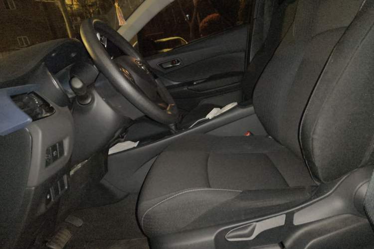 Used Toyota IZOA 2021 2.0L Yixing Version
