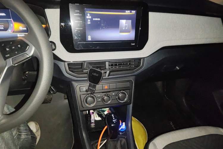 Used Volkswagen Tharu 2025 New Sharp 1.5L Sharp Edition Audio And AC Panel