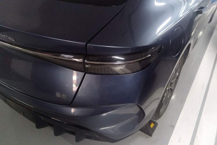 Used BYD Seal 2022 550 km Standard Range Rear-Wheel Drive Prestige Version
