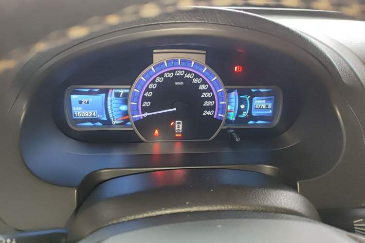 Used BYD S6 2014 2.0L Manual Luxury 5-Seater Instrument Cluster
