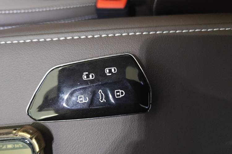 Used Volkswagen Viloran 2024 380TSI Luxury Edition Vehicle Key