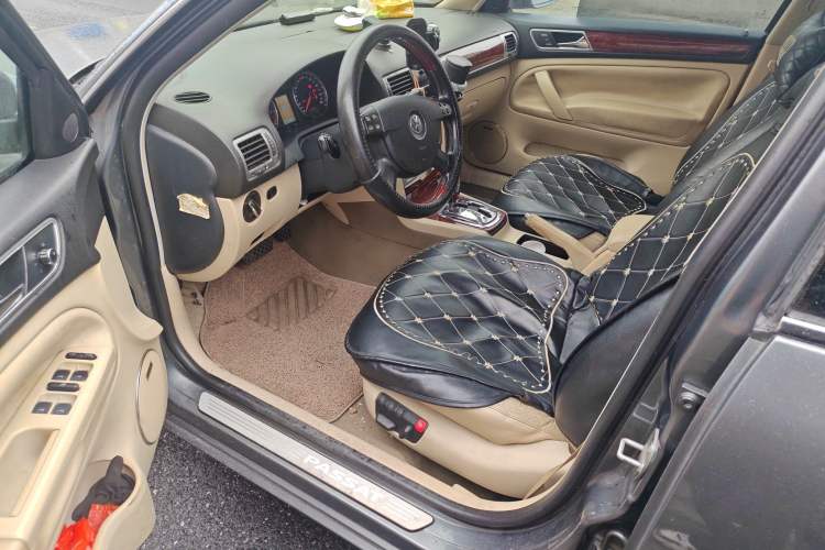 Used Volkswagen Passat 2009 2.8L V6 Automatic Supreme Edition Driver Seat