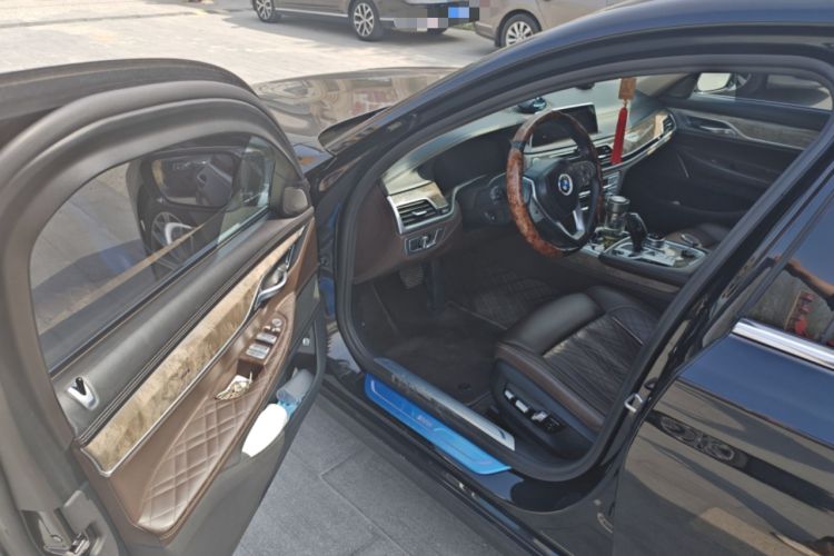 Used BMW 7 Series 2021 740Li Leading Edition Luxury Package
