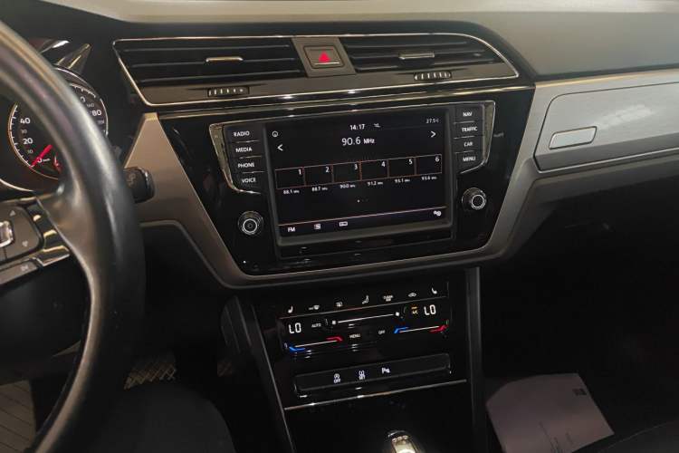 Used Volkswagen Touran 2021 Volkswagen Touran L 280TSI DSG Boundary Edition 7-Seater