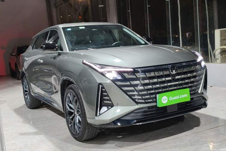 Used CHANGAN UNI-Z New Energy 2024 Blue Whale Smart Electric iDD 125km Excellence Model Exterior 2