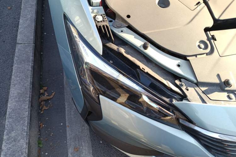 Used Buick Velite 6 2022 Plug-in Hybrid Connected Fashion Model Right Front Headlight