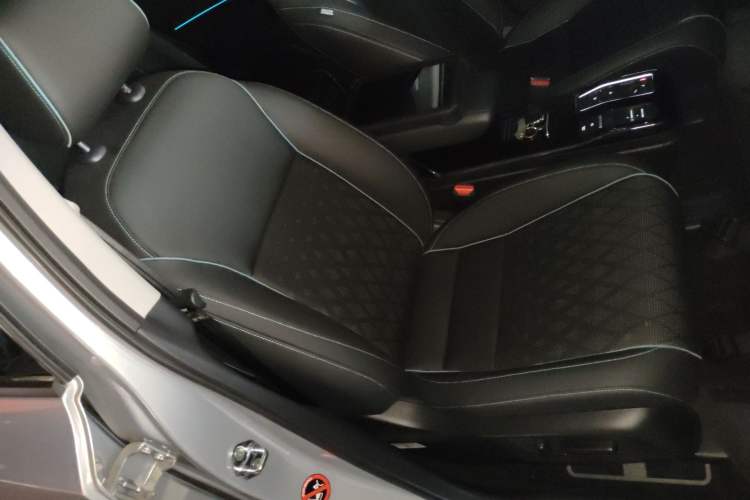 Used Honda e:NP2 2024 Advanced Edition Right Front Seat