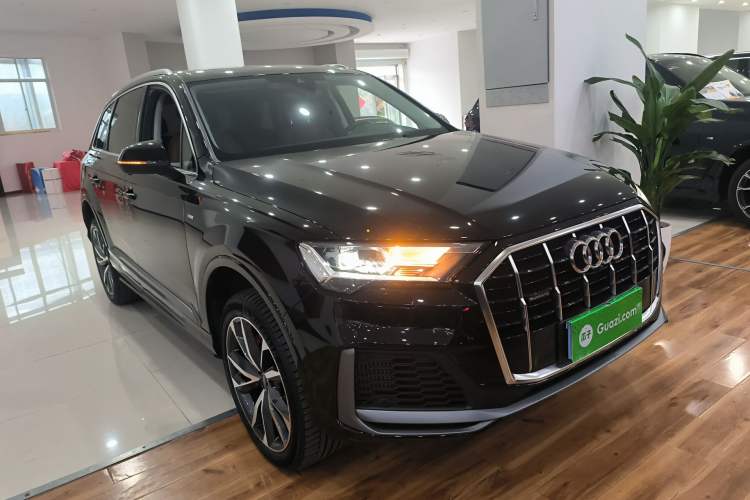 Used Audi Q7 2022 55 TFSI quattro S line Sport model Exterior 1