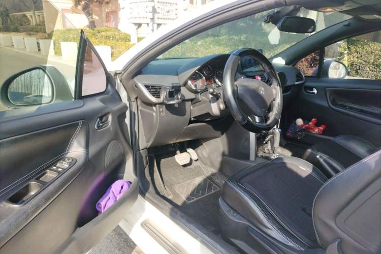 Used Peugeot 207 2013 1.6L CC Automatic Fashion Edition Driver Seat