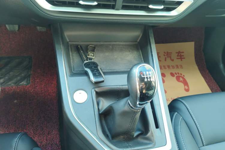 Used BYD Qin Pro 2019 Super Edition 1.5TI Manual Smart Connect Powerful Model China VI Standard