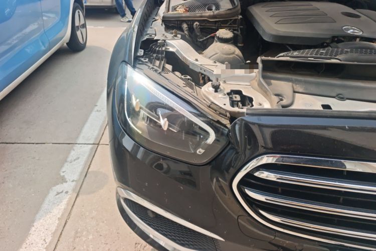 Used Mercedes-Benz E-Class 2022 Revised Version E 300 L Luxury Edition Right Front Headlight