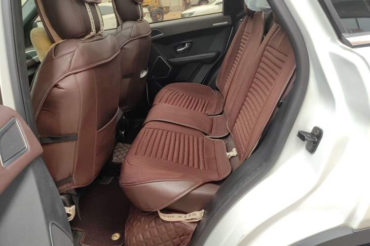 Used Land X7 2016 2.0T Panoramic Prestige Edition
