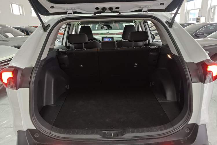 Used Toyota RAV4 2022 2.0L CVT Two-Wheel Drive Urban Edition