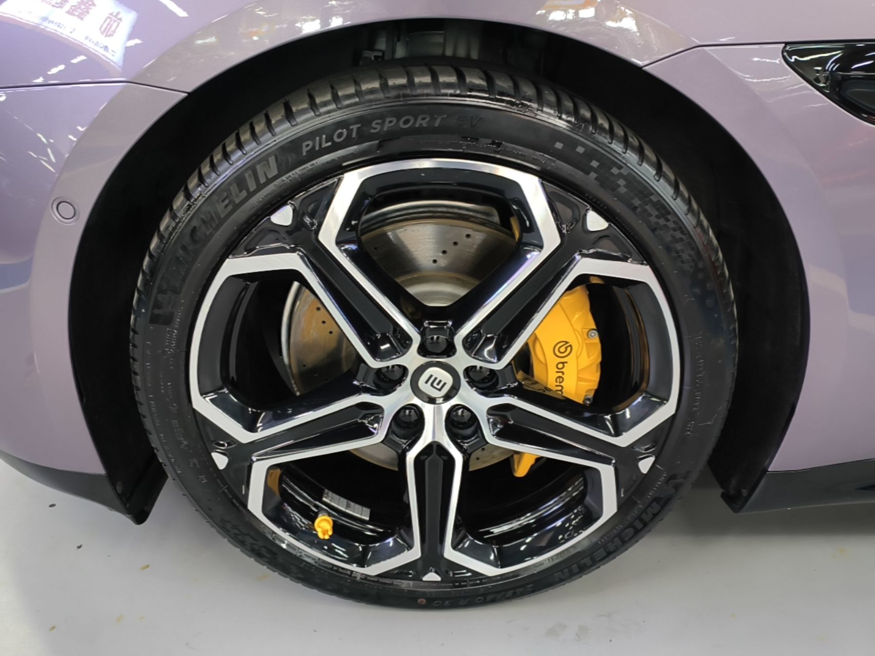 Xiaomi Auto SU7 2024 Four-Wheel-Drive Max Founder's Edition — снимка 10