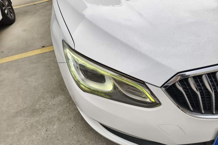 Used Buick GT 2016 15N Automatic Elite Edition Right Front Headlight