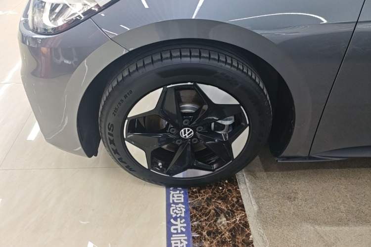 Used Volkswagen ID.3 2025 Revised Version Smart Edition Outstanding Grade Left Front Wheel Hub