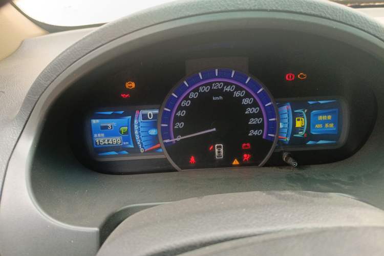 Used BYD S6 2011 2.4L Automatic Luxury Edition
