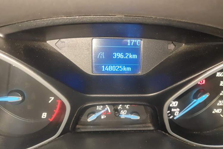 Used Ford Focus 2012 Sedan 1.6L Manual Comfort Model
