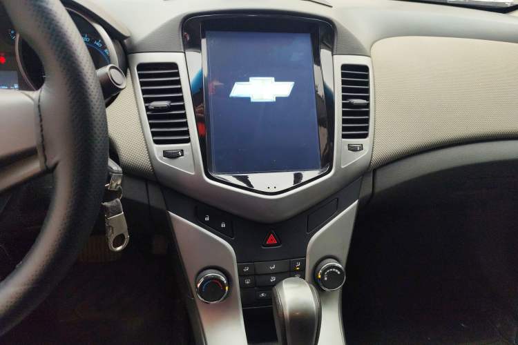 Used Chevrolet Cruze 2013 1.6L SE AT