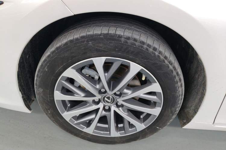 Used Lexus ES 2022 200 Luxury Edition