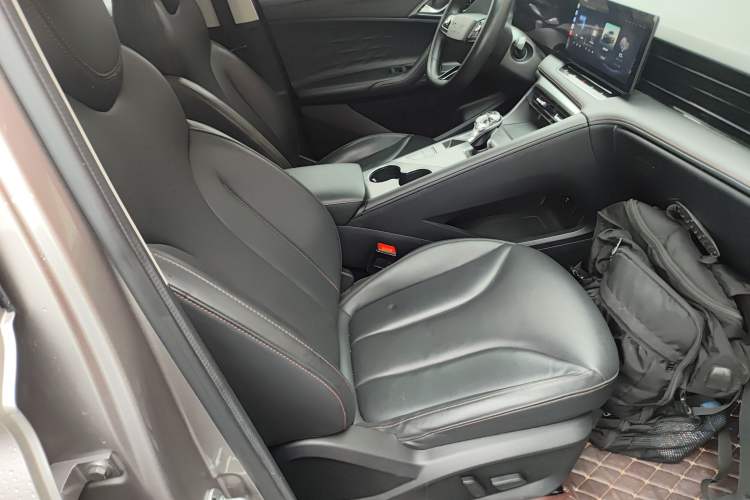 Used Roewe RX5 2023 1.5T Elite Edition
